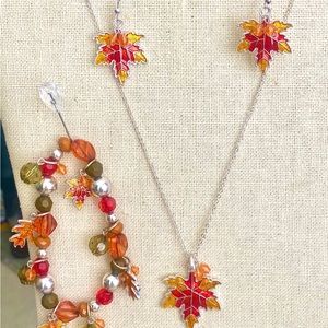 3 piece Set. Autumn Leaves 🍁